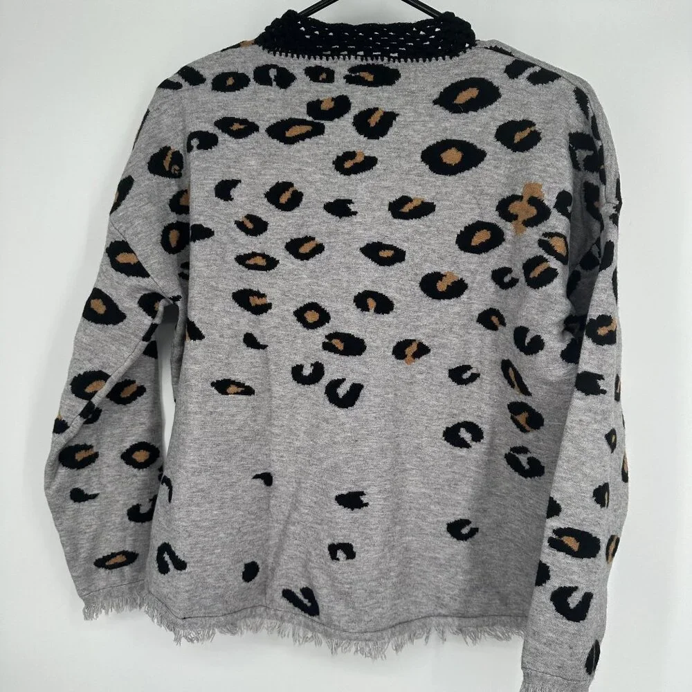 THML Women's‎ Leopard print sweater Size XS